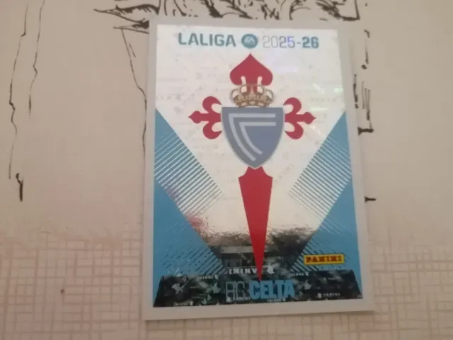 Cromo la liga 25-26. escudo celta Celta