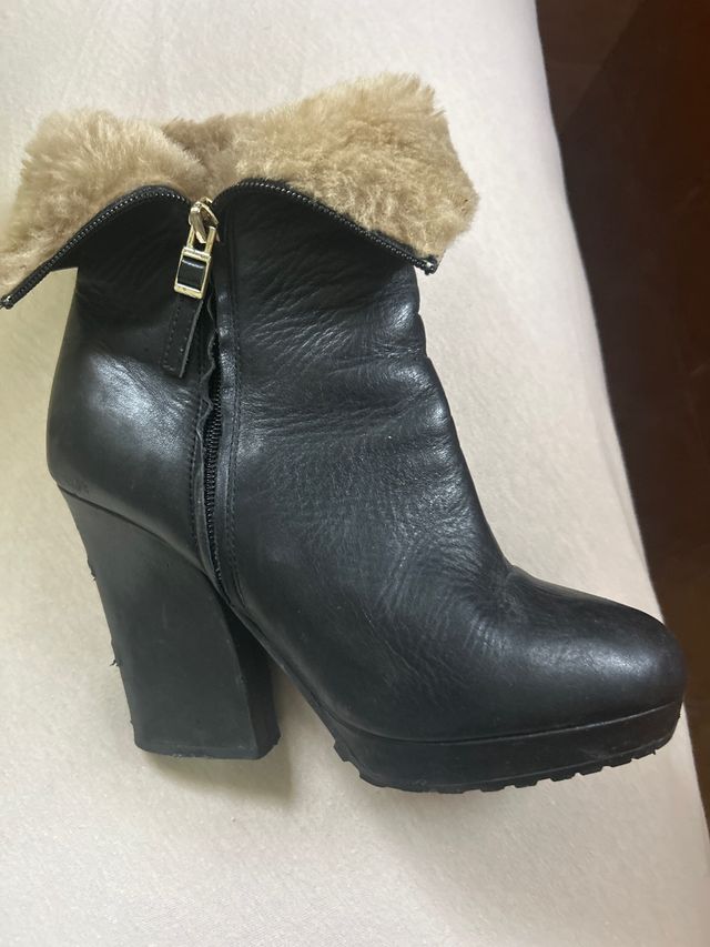 Botas de tacón con pelo de borrego pordentropor de