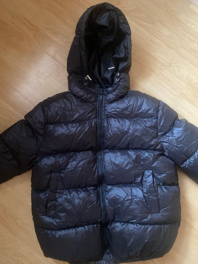 Abrigo acolchado negro