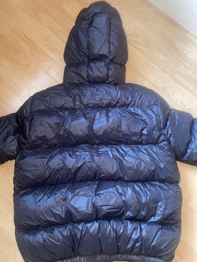 Abrigo acolchado negro