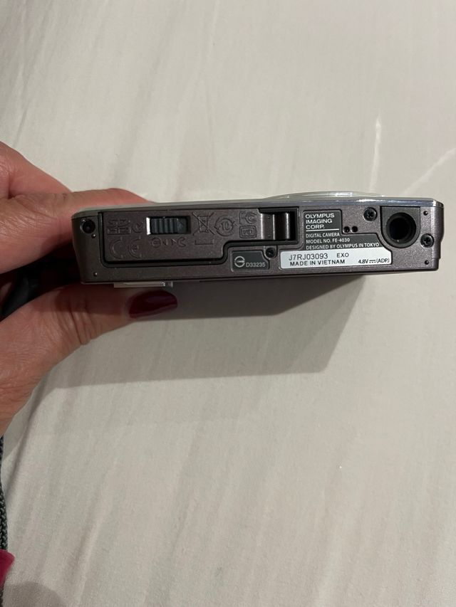 Cámara Olympus Digital Blanca 14MP