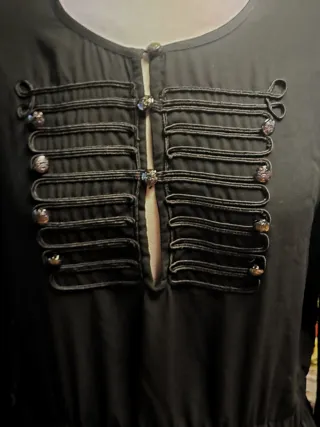 Vestido gótico victoriano corte militar