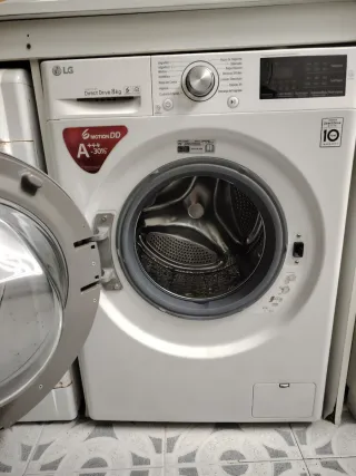 Lavadora LG 8 Kg Direct Drive 1400 RPM