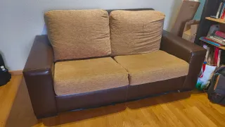 Sofá de 2 plazas beige y marrón