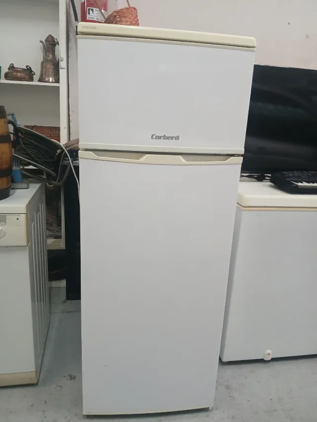 Nevera Corberó blanca