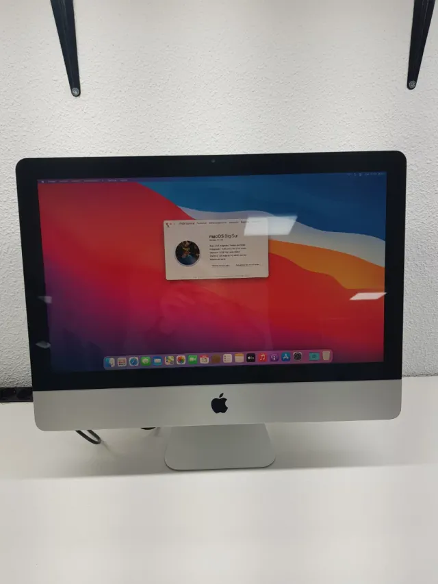 iMac 21,5 A1311 2009 Prata