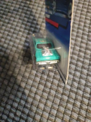 Hot Wheels '57 Chevy 1:64 Turquesa