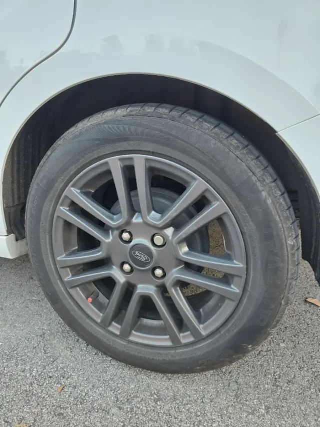 Ford Tourneo Courier 2017