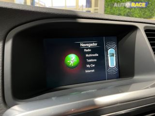 Volvo V60 CROSS COUNTRY D3 MOMENTUM 2017