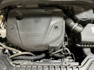 Volvo V60 CROSS COUNTRY D3 MOMENTUM 2017