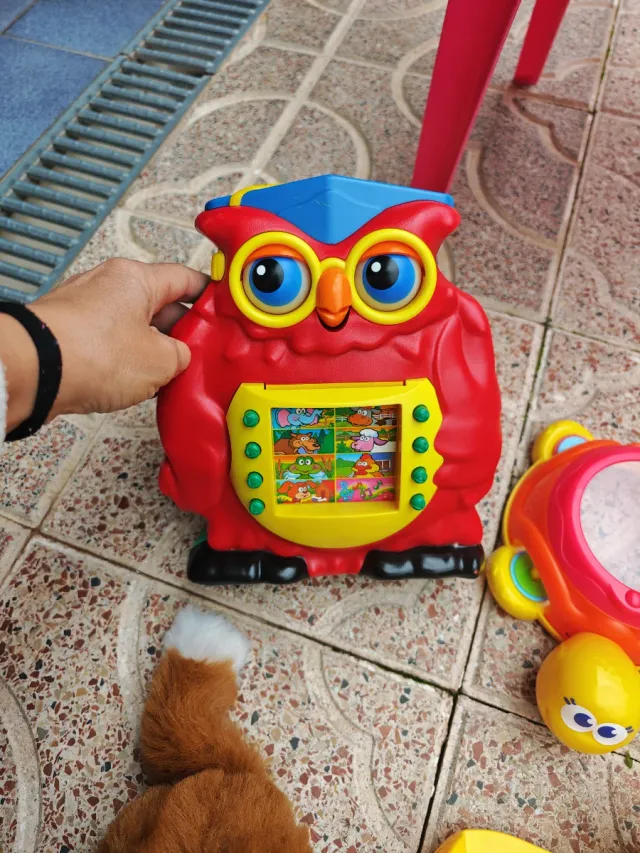 Lote Juguetes Niños Sillas y Teléfonos