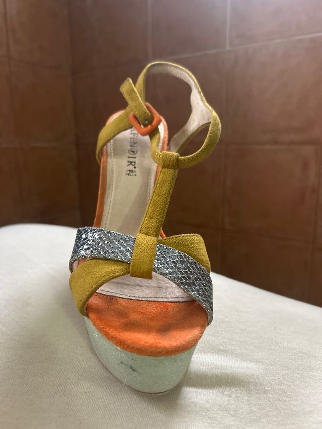 Tacones de plataforma multicolor