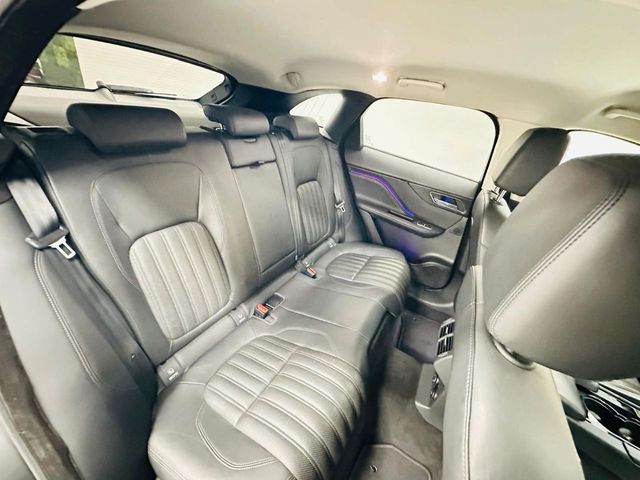 JAGUAR F-Pace 2.0L i4D AWD Automatico Portfolio