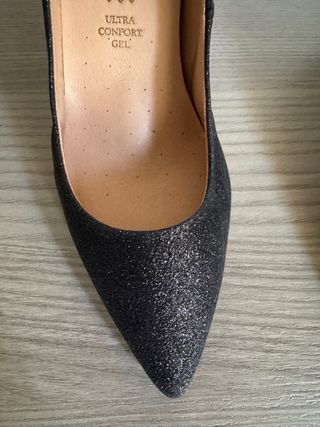 Zapatos de tacón miMaO negros con purpurina