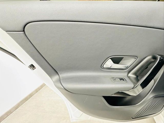 MERCEDES-BENZ CLA CLA 200 D DCT Shooting Brake