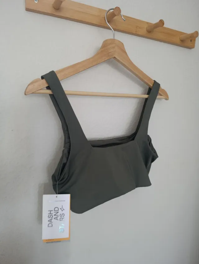 Top deportivo STARS verde oliva