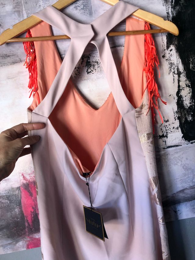 Vestido fiesta lentejuelas oro y flecos rojos