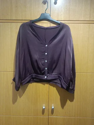 Chaqueta satinada talla única morada/burdeos