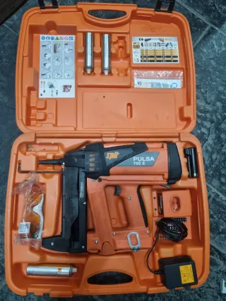 Pistola fijación Spit Pulsa 700E