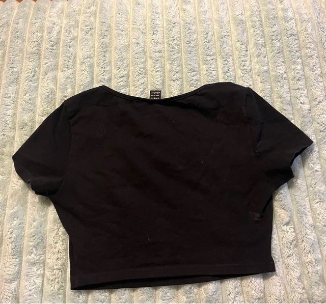 Top negro escote cuadrado Shein talla xs