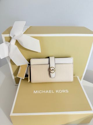 Cartera Michael Kors Beige y Dorada