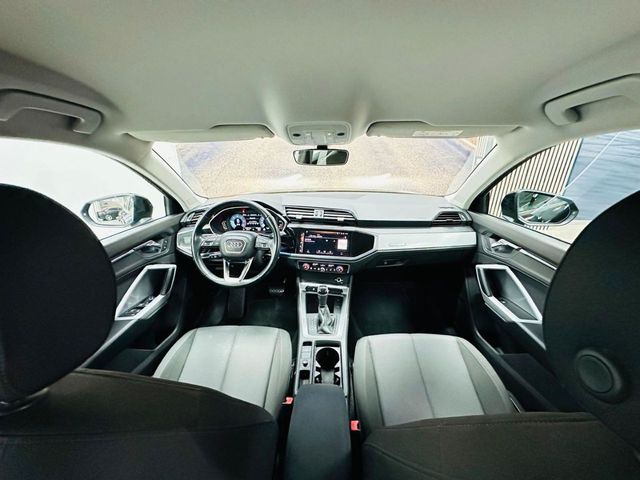 AUDI Q3 35 TDI S tronic