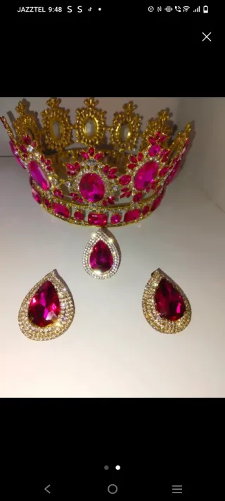 Corona anillo y pendientes