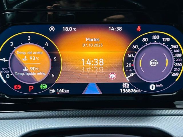 VOLKSWAGEN Golf Life 2.0 TDI DSG