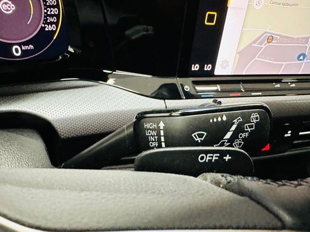 VOLKSWAGEN Golf Life 2.0 TDI DSG