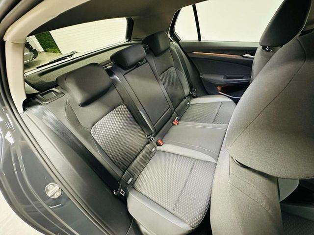 VOLKSWAGEN Golf Life 2.0 TDI DSG