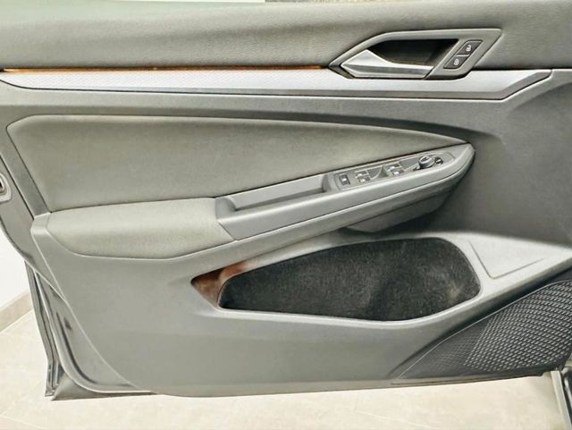 VOLKSWAGEN Golf Life 2.0 TDI DSG