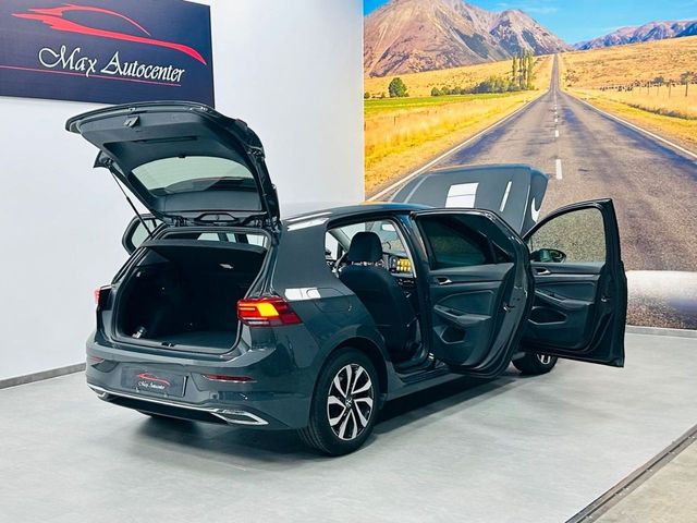 VOLKSWAGEN Golf Life 2.0 TDI DSG