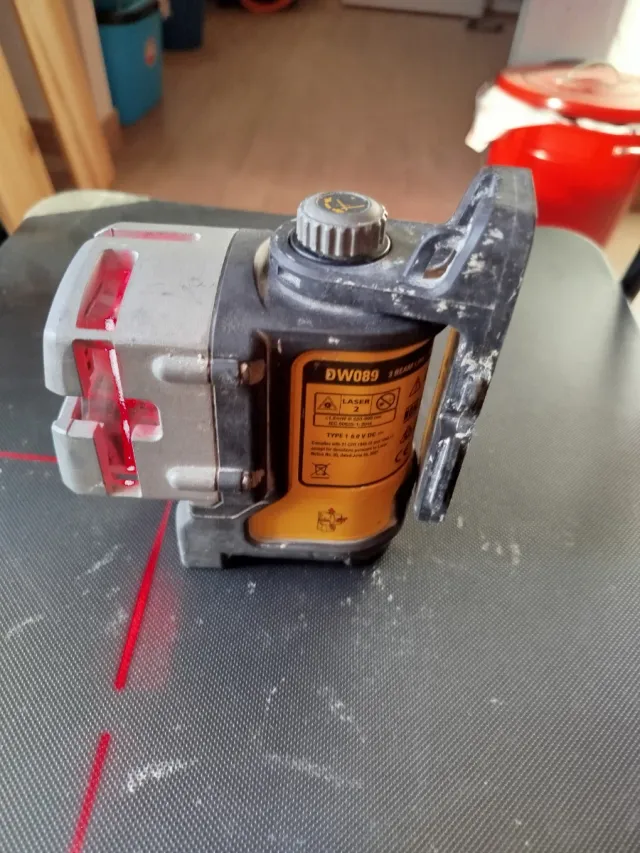 Nivel Láser Dewalt Seminuevo