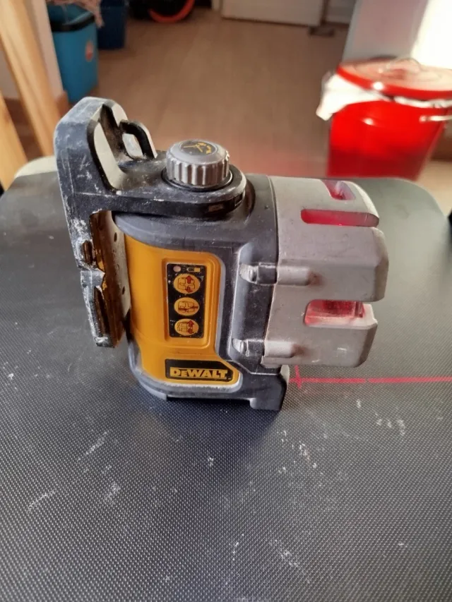 Nivel Láser Dewalt Seminuevo