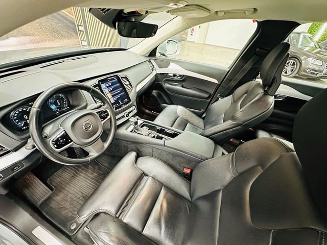 VOLVO XC90 2.0 D5 AWD Momentum B Auto