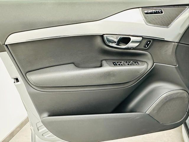 VOLVO XC90 2.0 D5 AWD Momentum B Auto