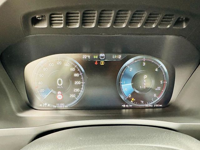 VOLVO XC90 2.0 D5 AWD Momentum B Auto