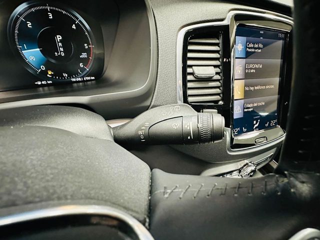 VOLVO XC90 2.0 D5 AWD Momentum B Auto