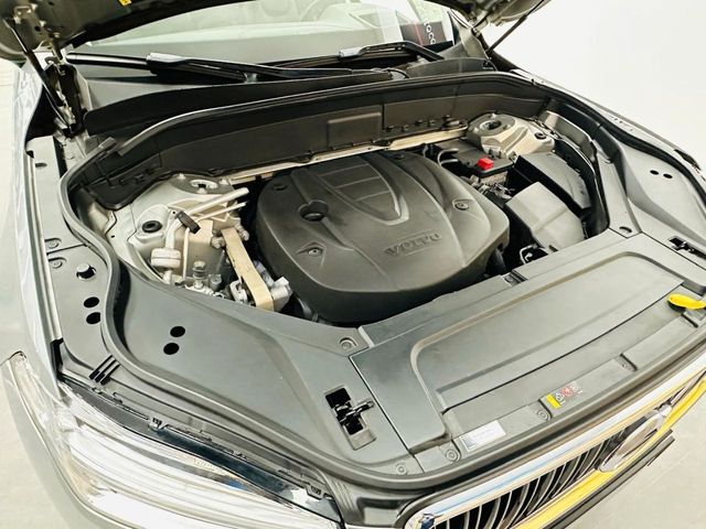 VOLVO XC90 2.0 D5 AWD Momentum B Auto