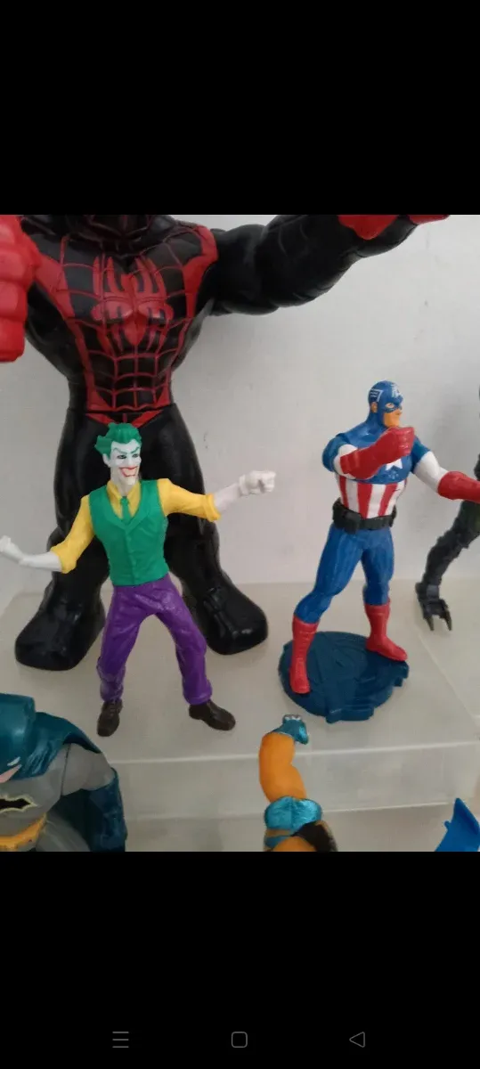 Set Giocattoli Marvel e DC Comics