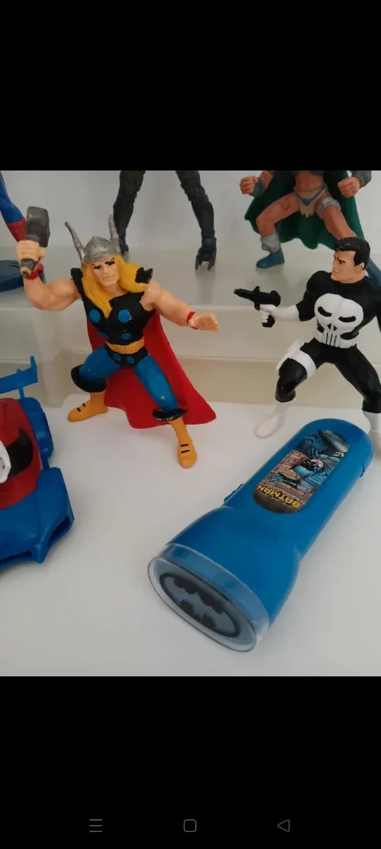 Set Giocattoli Marvel e DC Comics