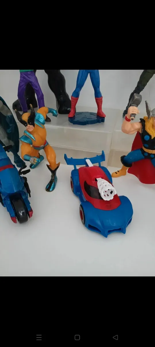 Set Giocattoli Marvel e DC Comics