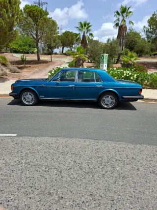 Bentley eight 1987
