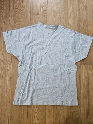 Camiseta gris manga corta