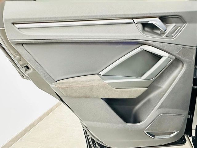 AUDI Q3 Sportback RS 2.5 TFSI quattro