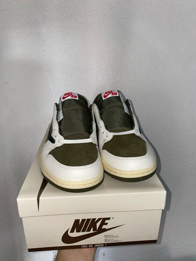 Jordan 1 Low Travis Scott medium olive