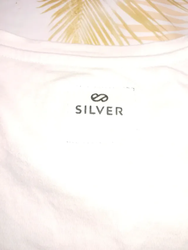 Camiseta blanca talla 14 años