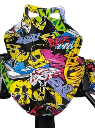 Hoverboard Graffiti Bluetooth, con kart.