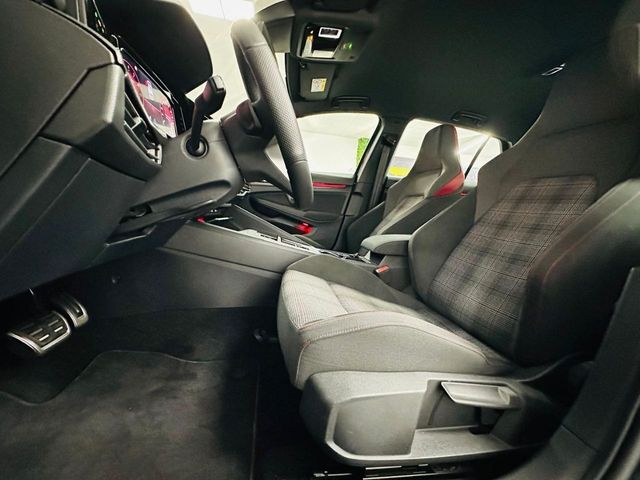 VOLKSWAGEN Golf GTI 2.0 TSI DSG