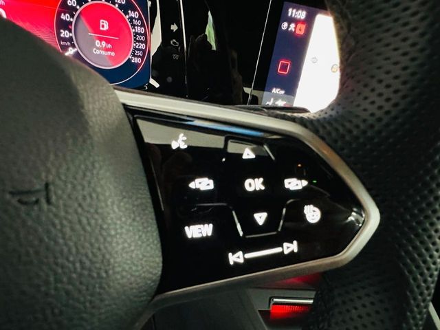 VOLKSWAGEN Golf GTI 2.0 TSI DSG